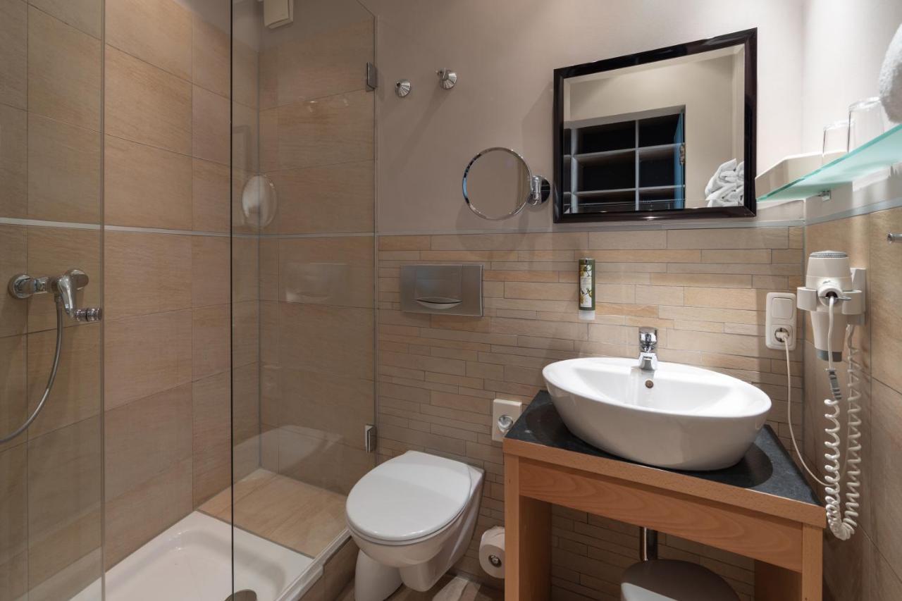 Hotel Goldene Sonne Landshut Dış mekan fotoğraf